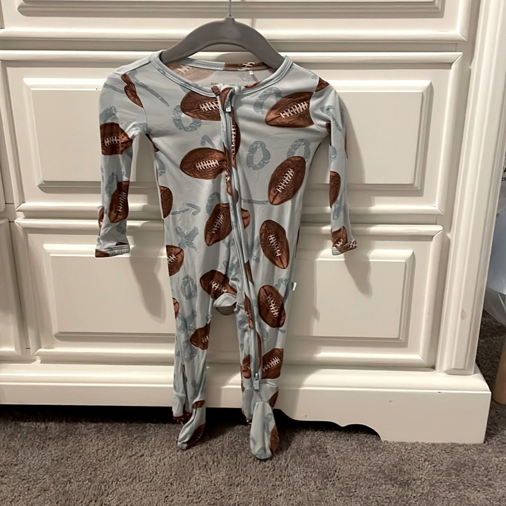 Posh peanut football footies.